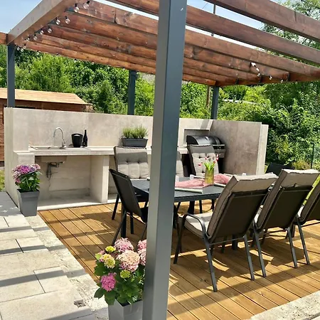 House Marlen With A Private Pool In Labin